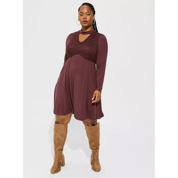 NWT Torrid Plus Size Plum Lace Mock Neck Long Sleeve Fit & Flare Dress Size 1 - Picture 2 of 6